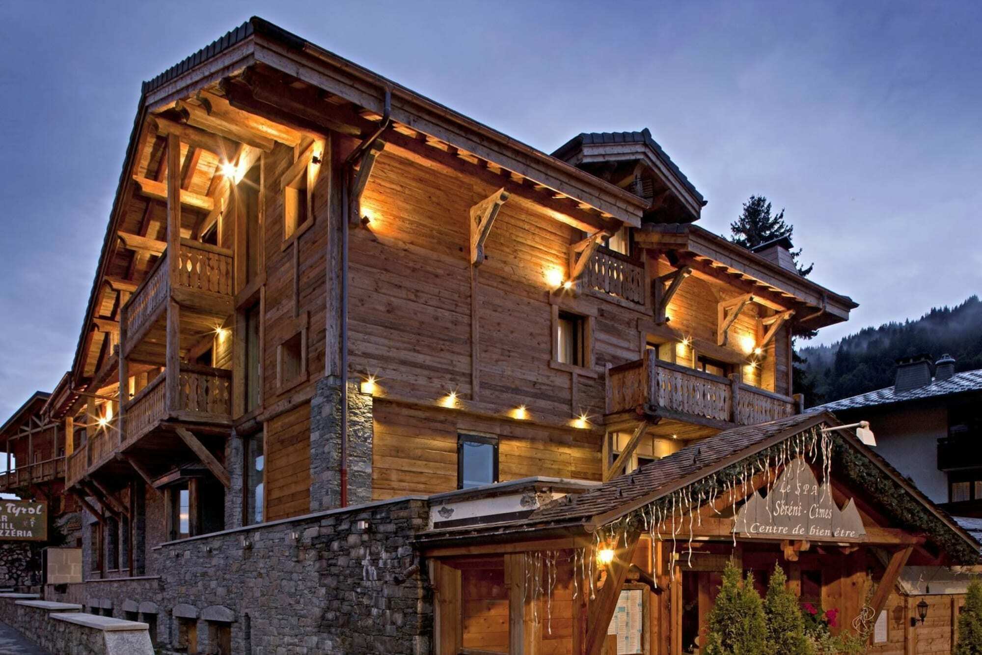 Chalet-Hotel La Marmotte, La Tapiaz & Spa, The Originals Relais Ле-Гет Экстерьер фото